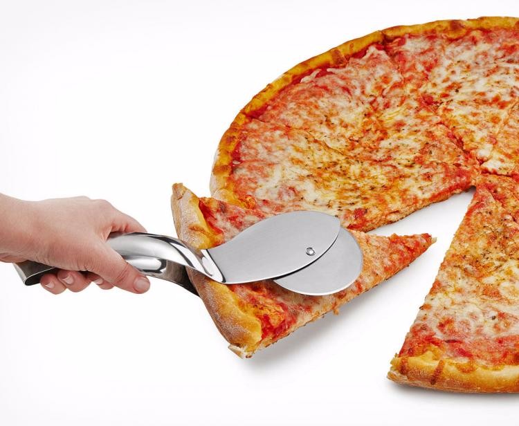 alat pemotong pizza