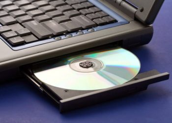 cd dvd laptop keluar sendiri