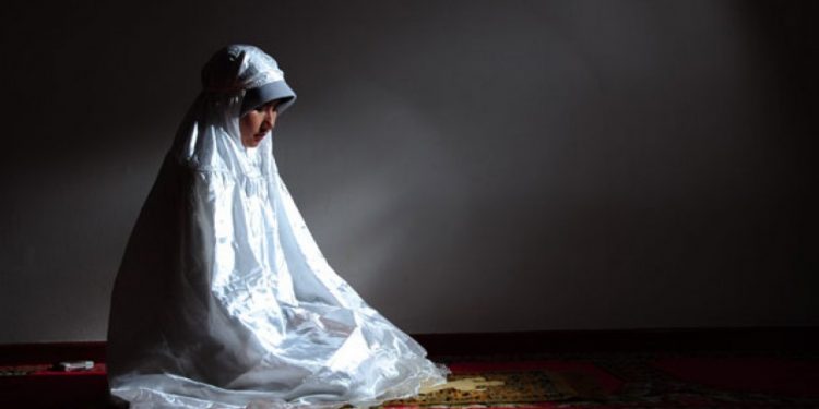 muslimah shalat tahajud