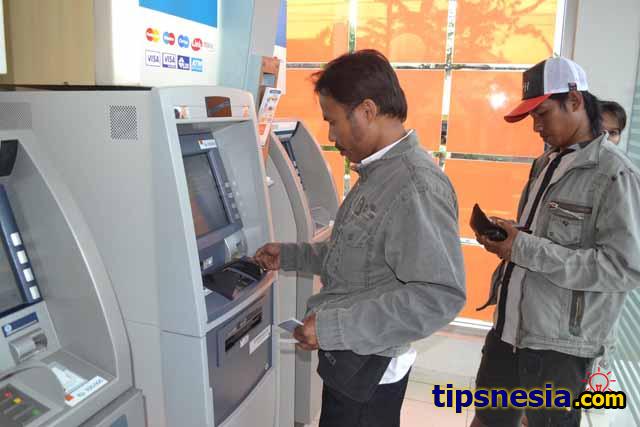 transaksi di ATM